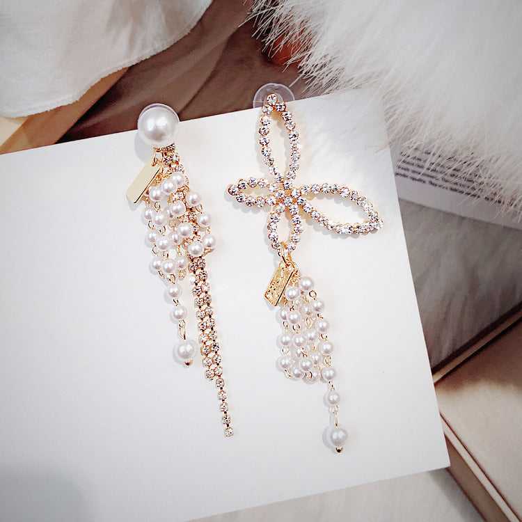 Asymmetry Butterfly Hoop-Pearls Earrings