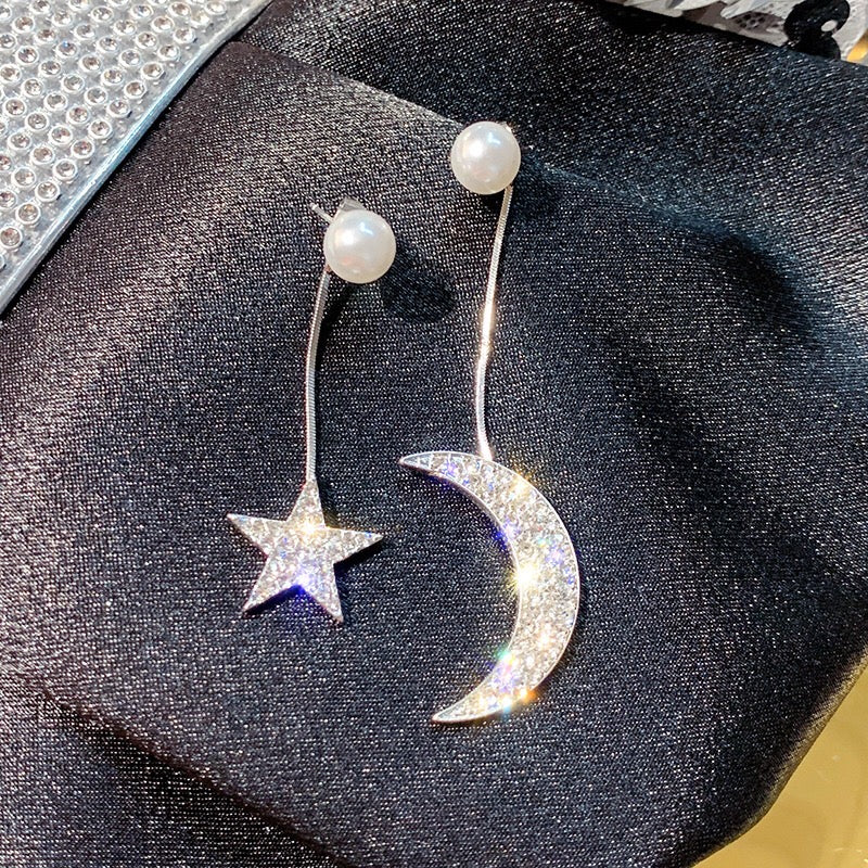 Asymmetric The Moon and Star Earrings