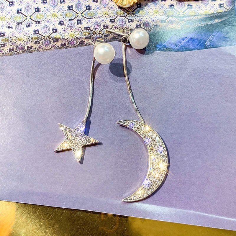 Asymmetric The Moon and Star Earrings