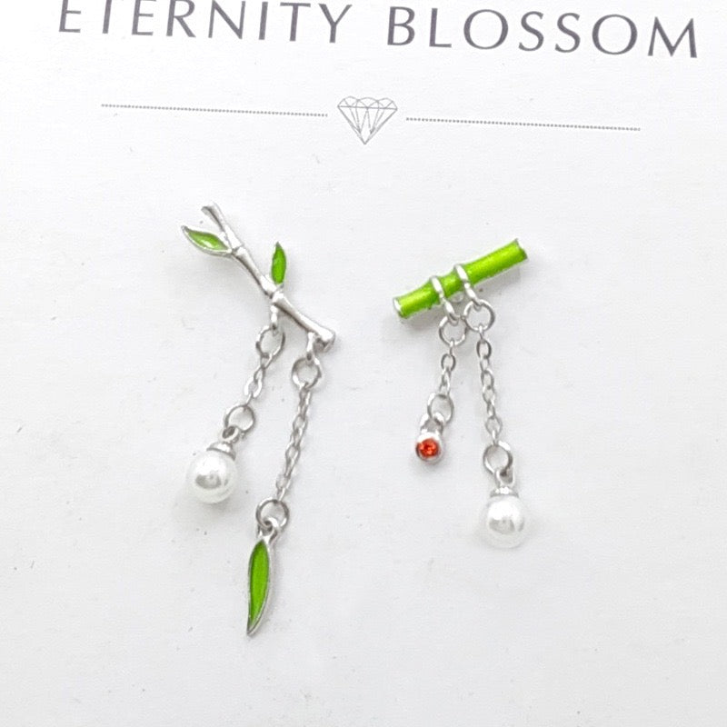 Asymmetric Bamboo with Pearl Earrings