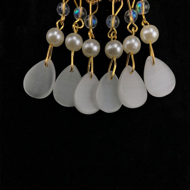 Oriental Shell Pearl Flower with Tassels Hair Clip