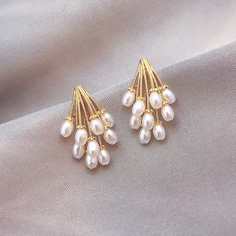 Fireworks Pearls Stud Earring