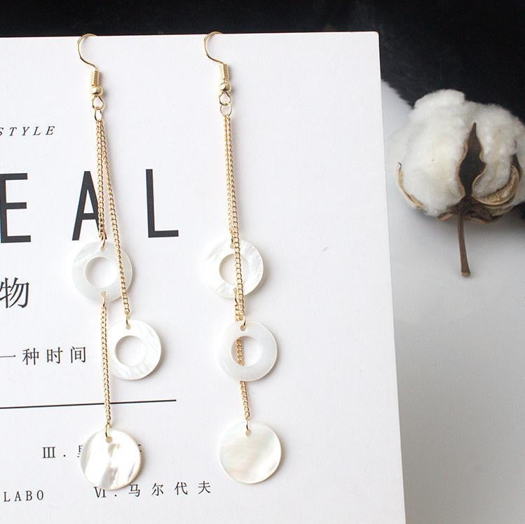 Circle Shells Long Earrings