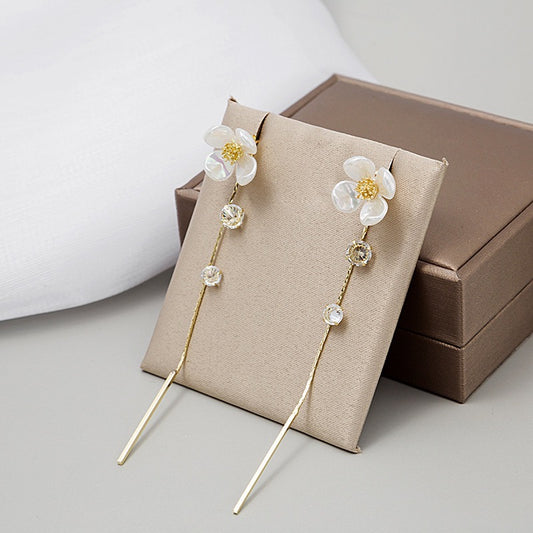 Shell Single Flower with ZirCon Tassel Earrings