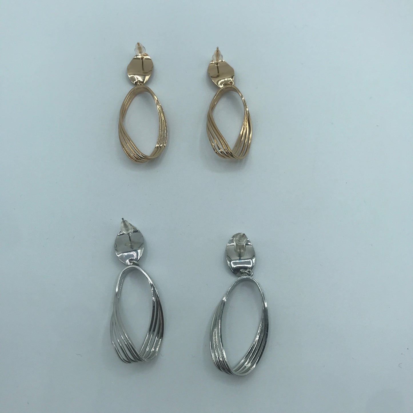 Curved Triple-lines Oval Earrings