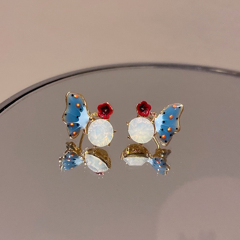 Blue Butterfly Play with Red Flower-on-Stone Ear Stud