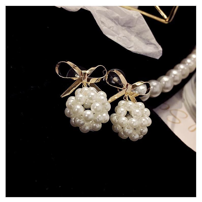 Bowknot with Pearl Hydrangea Earring