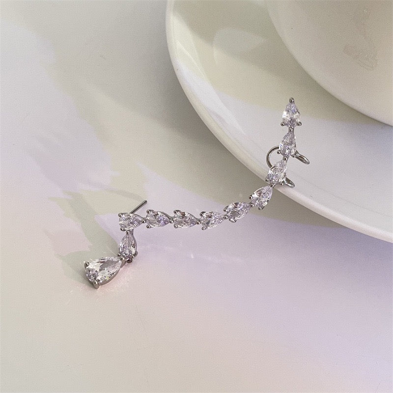 Single Shining Arc-Shaped Multi Zircon Water Drops Ear Stud and Clip