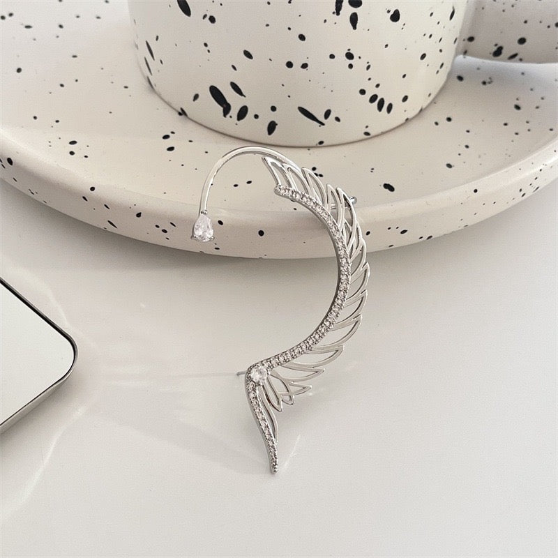 Single Shining Feathers Ear Stud and Ear-Hook