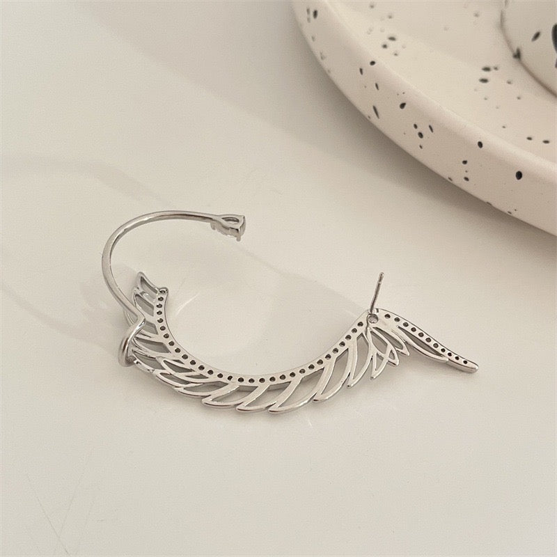 Single Shining Feathers Ear Stud and Ear-Hook