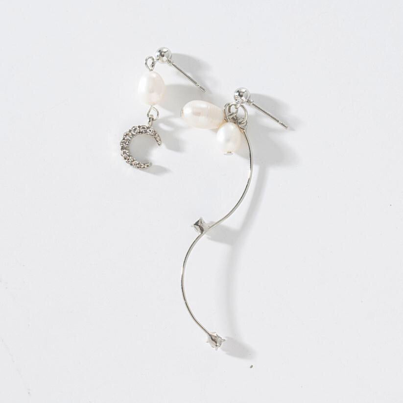 Asymmetric Rhinestone Moon with Pearls Earrings