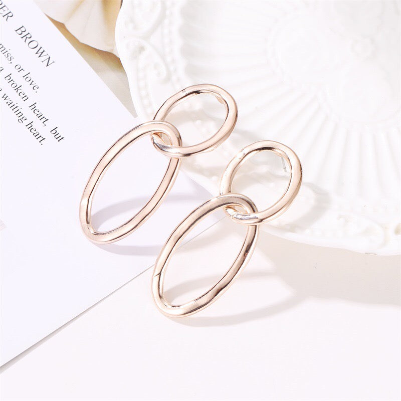 Round Oval Linked Hoops Earrings
