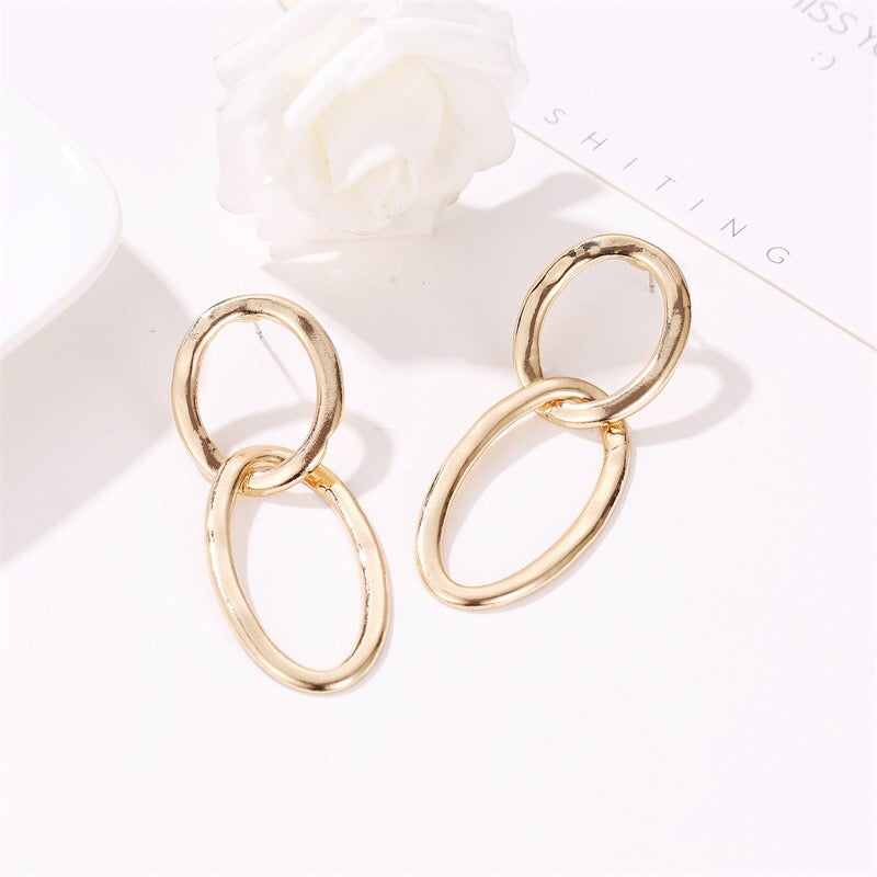 Round Oval Linked Hoops Earrings