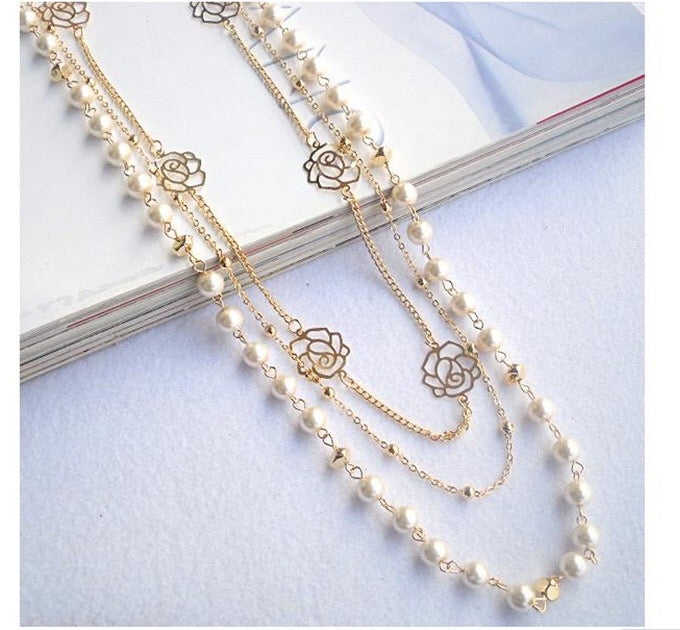 Multi layer pearl with roses necklace