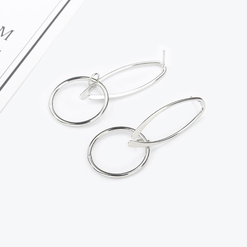 Opening Oval Linked Round Hoop Earrings