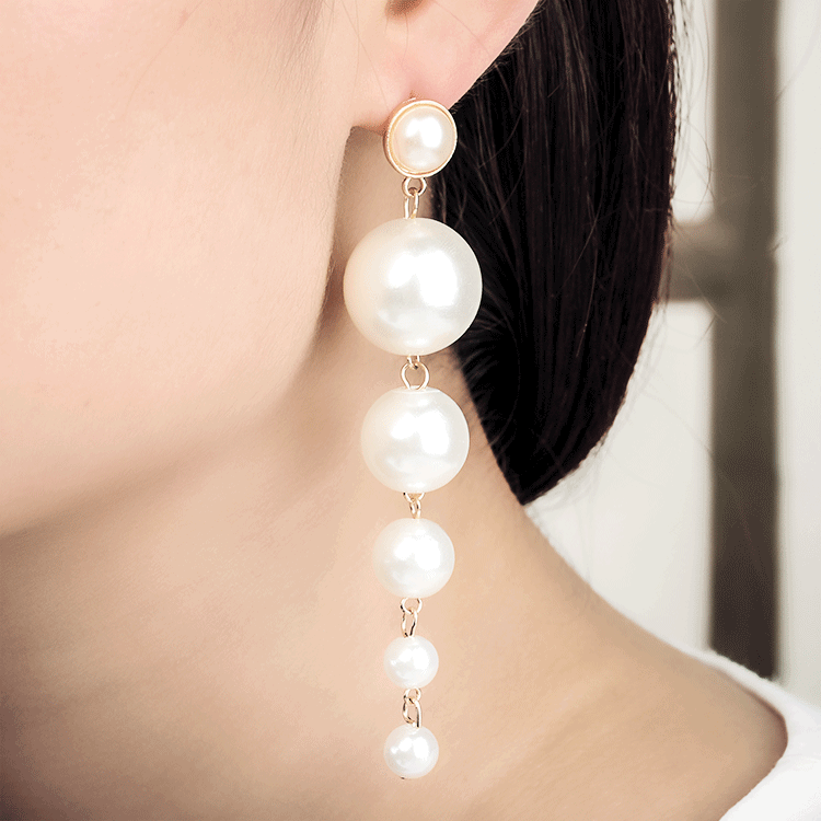 Baroque Long String Pearls Earrings