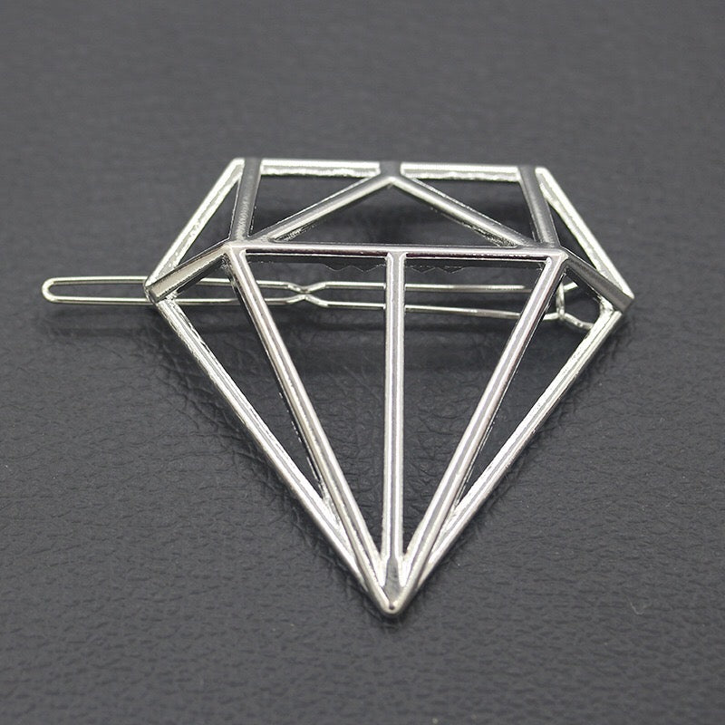 Hollow diamond-shaped hair clips