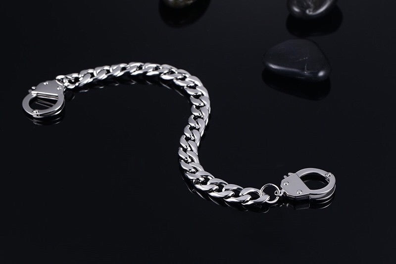 Curb handcuff bracelet