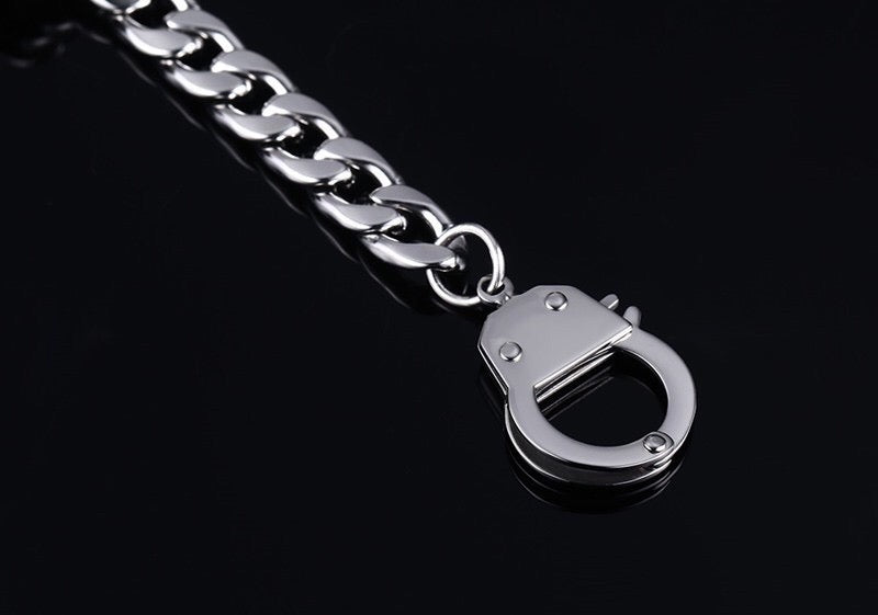 Curb handcuff bracelet