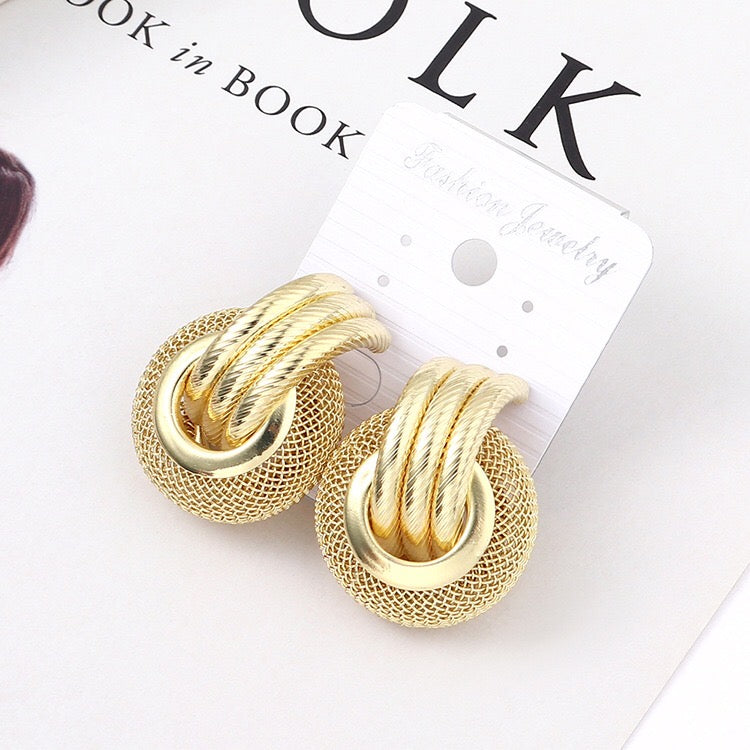 Linking honeycomb earrings