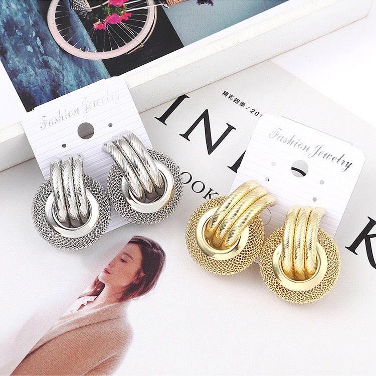 Linking honeycomb earrings