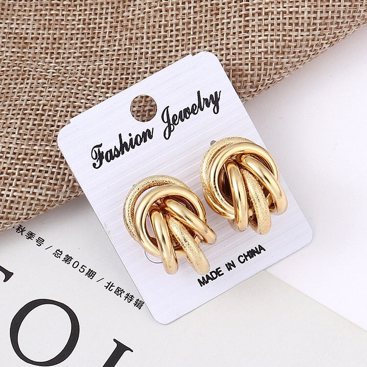 Mix glaze and matte multi hoop earrings