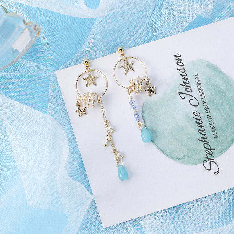 Asymmetric Hoop with Stars and Pearls Tassel Earrings