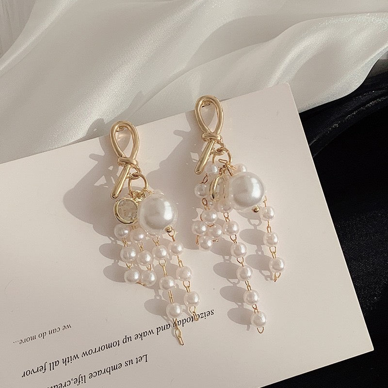 Bowknot with Multi-Pearl Tassel Earrings