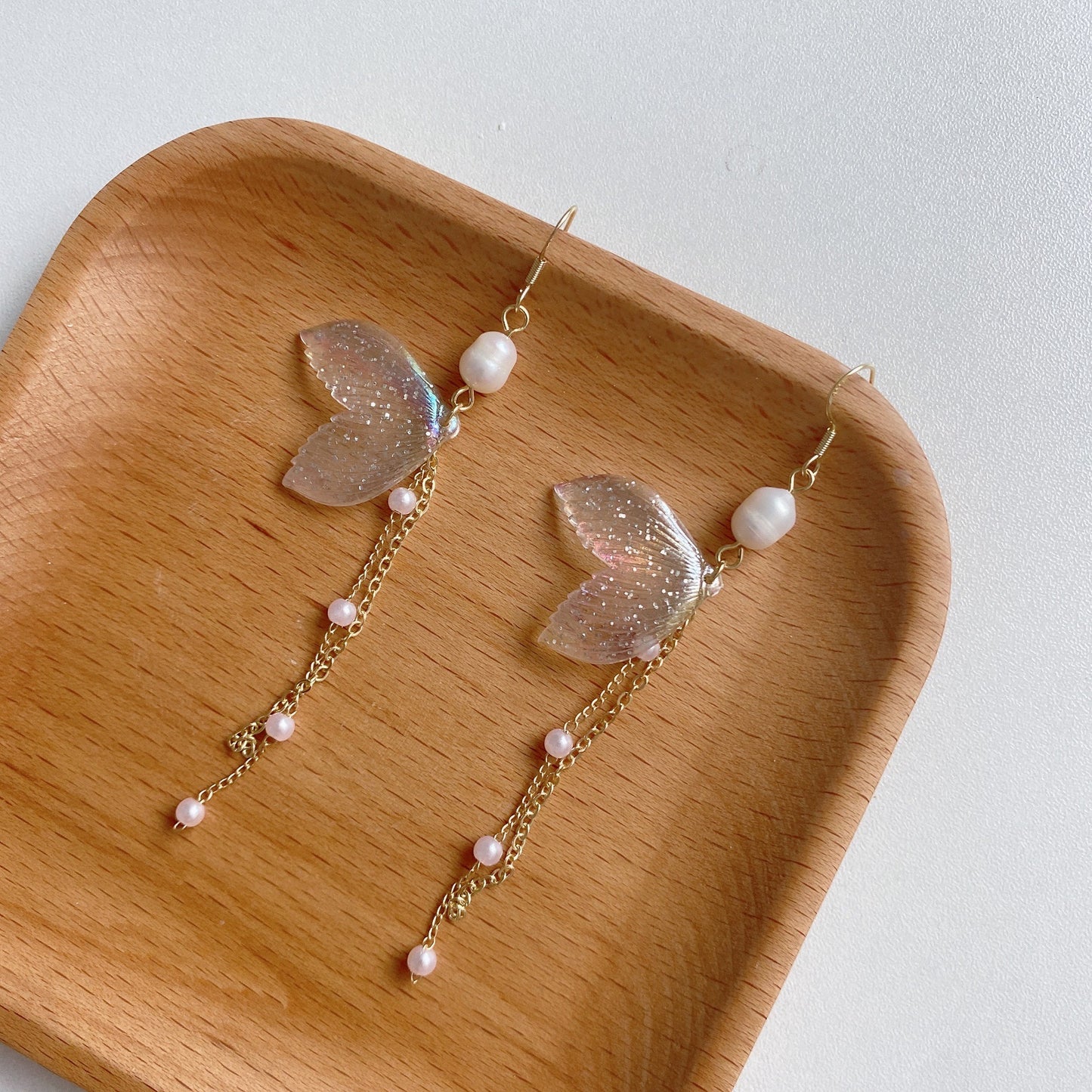 Shinny Fish Tail with Pearls Tassel Earrings