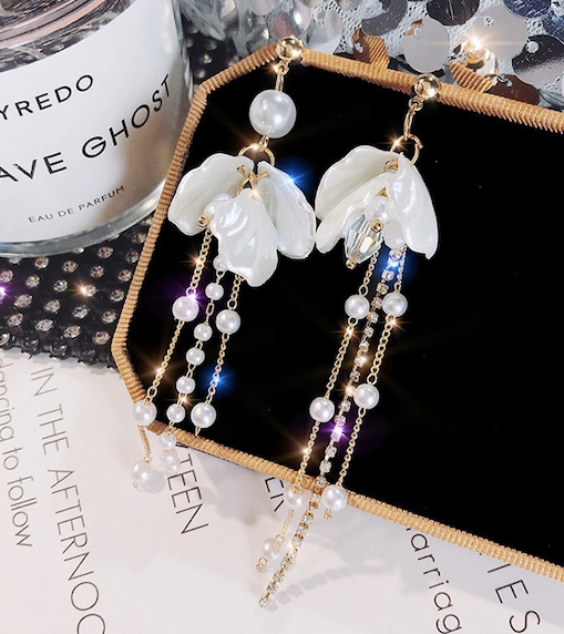 Asymmetric Shell with Pearl and Rhinestone Tassel Earrings
