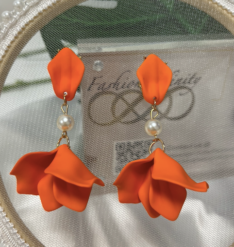 Drip Glaze Flower Pedals with Pearl Short Earrings