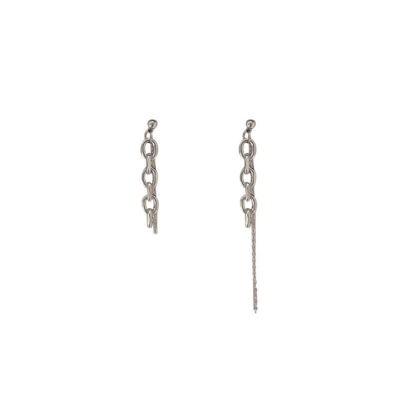 Asymmetric Two-Size Chain Earrings