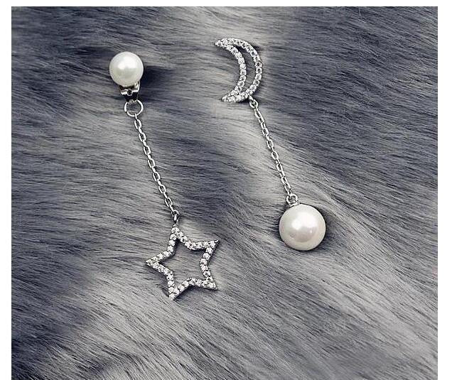 Asymmetric Moon and Star with Pearl Earrings