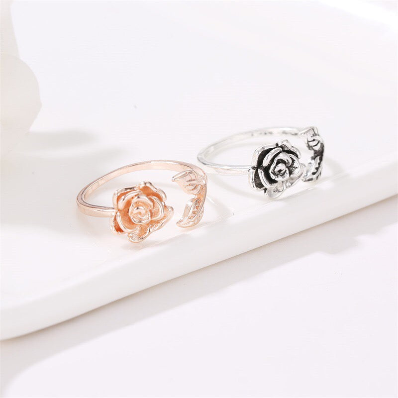 Adjustable vintage rose open ring