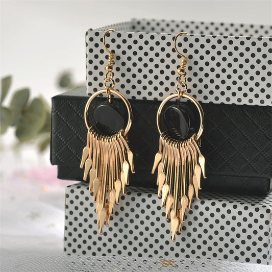 Vintage round v-shaped tassel earrings
