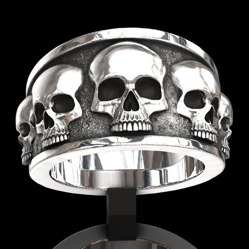 Multi skull ring