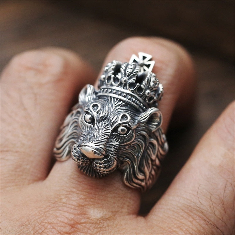 Lion on crown ring